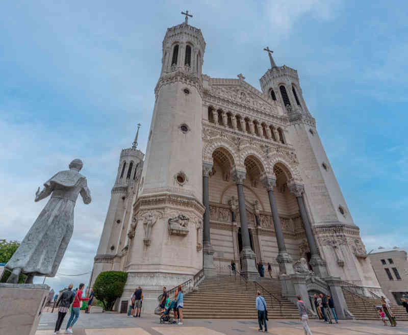 Francia - Lyon 074 - basílica Notre-Dame de Fourvière.jpg